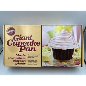 Wilton Dimensions Decorative Bakeware Giant Cupcake Cake Pan 3D - New